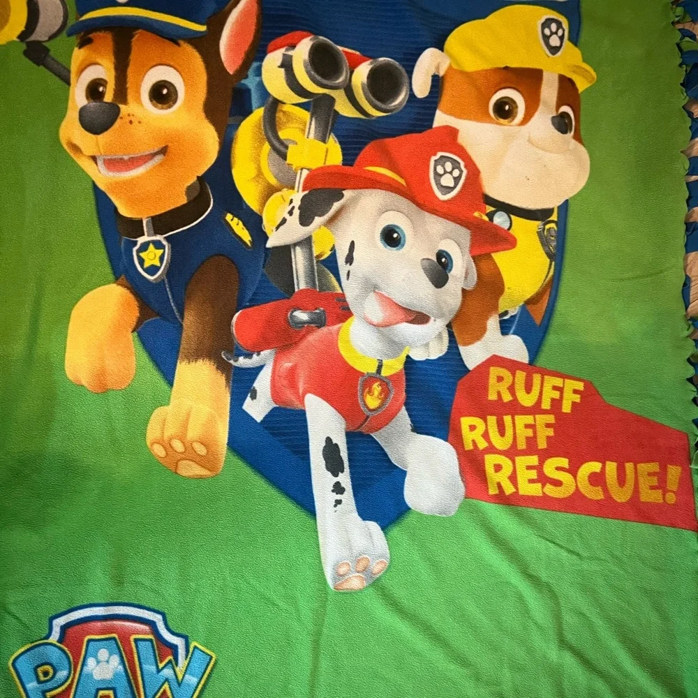 Paw Patrol Fleece Tie Blanket 48x35 Chase Marshall Rubble “Ruff Ruff Rescue” - Picture 2 of 5
